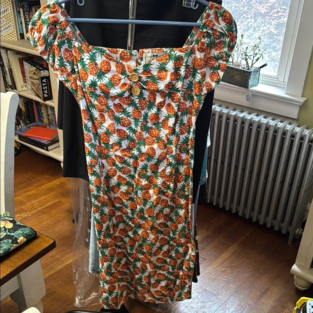 Collectif Pineapple Print Mini Dress - Picture 1 of 3